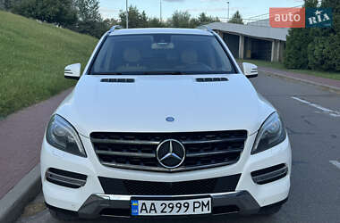 Внедорожник / Кроссовер Mercedes-Benz M-Class 2015 в 