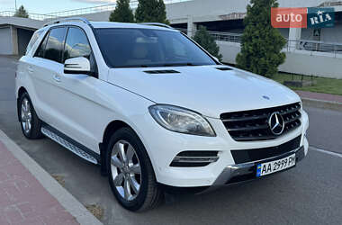 Внедорожник / Кроссовер Mercedes-Benz M-Class 2015 в 