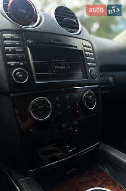 Внедорожник / Кроссовер Mercedes-Benz M-Class 2010 в 