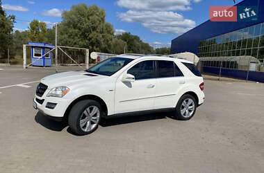 Внедорожник / Кроссовер Mercedes-Benz M-Class 2011 в 