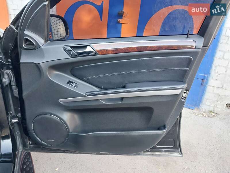 Внедорожник / Кроссовер Mercedes-Benz M-Class 2008 в Днепре фото 28 Внедорожник / Кроссовер Mercedes-Benz M-Class 2008 в Днепре