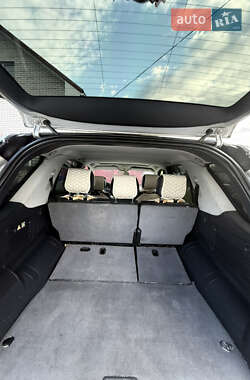 Внедорожник / Кроссовер Mercedes-Benz M-Class 2001 в 