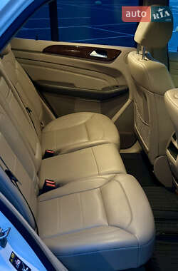 Внедорожник / Кроссовер Mercedes-Benz M-Class 2012 в 
