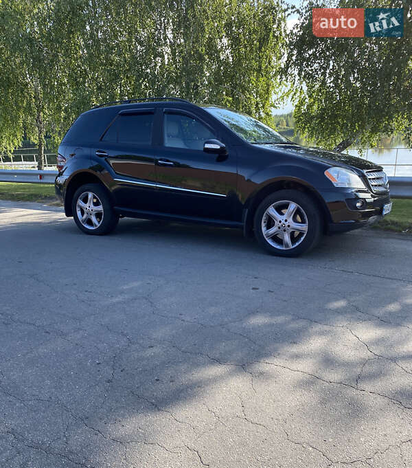 Внедорожник / Кроссовер Mercedes-Benz M-Class 2008 в Киеве