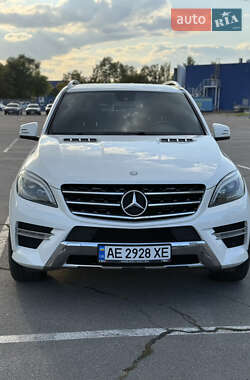 Внедорожник / Кроссовер Mercedes-Benz M-Class 2013 в 