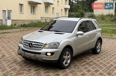 Внедорожник / Кроссовер Mercedes-Benz M-Class 2005 в 