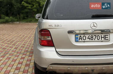 Внедорожник / Кроссовер Mercedes-Benz M-Class 2005 в 