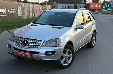 Внедорожник / Кроссовер Mercedes-Benz M-Class 2005 в 