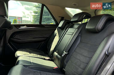 Внедорожник / Кроссовер Mercedes-Benz M-Class 2012 в 