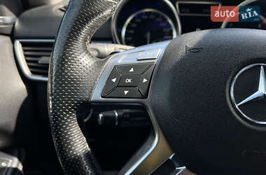 Внедорожник / Кроссовер Mercedes-Benz M-Class 2012 в 