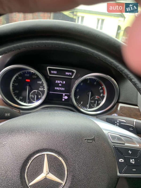 Внедорожник / Кроссовер Mercedes-Benz M-Class 2012 в Ровно