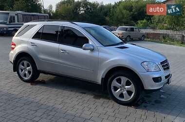 Внедорожник / Кроссовер Mercedes-Benz M-Class 2006 в 