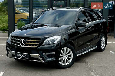 Mercedes-Benz M-Class 2012 Mercedes-Benz M-Class 2012