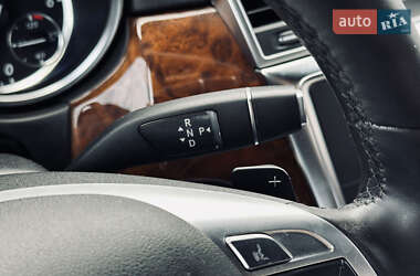 Позашляховик / Кросовер Mercedes-Benz M-Class 2012 в 