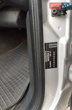 Внедорожник / Кроссовер Mercedes-Benz M-Class 2001 в 