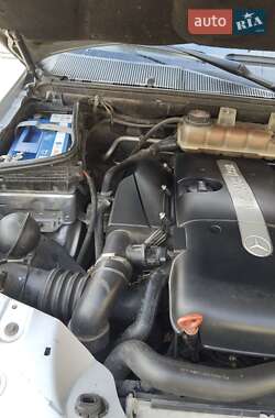 Внедорожник / Кроссовер Mercedes-Benz M-Class 2001 в 