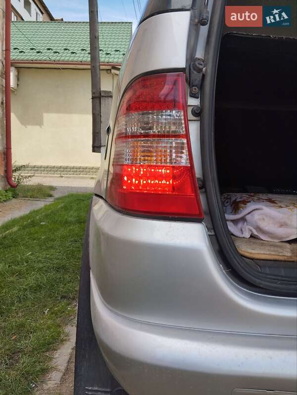 Внедорожник / Кроссовер Mercedes-Benz M-Class 2001 в Заставной