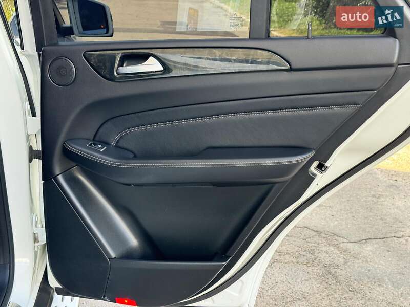 Внедорожник / Кроссовер Mercedes-Benz M-Class 2013 в Виннице