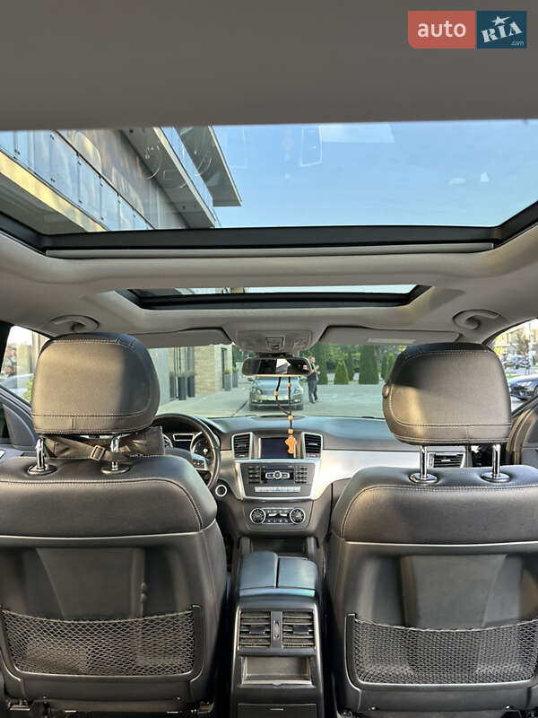 Внедорожник / Кроссовер Mercedes-Benz M-Class 2012 в Ужгороде