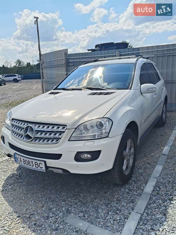 Внедорожник / Кроссовер Mercedes-Benz M-Class 2008 в Киеве