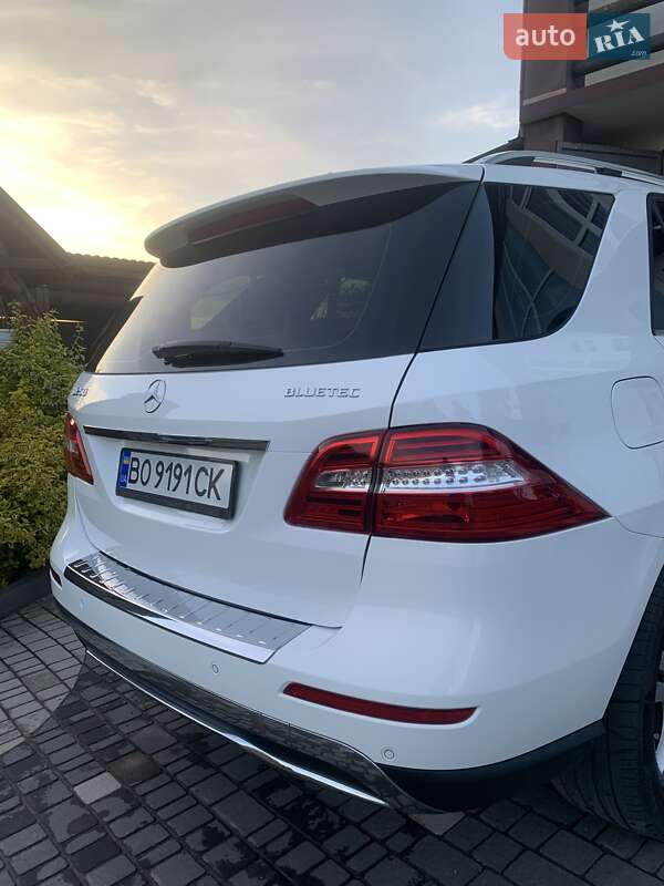 Внедорожник / Кроссовер Mercedes-Benz M-Class 2014 в Тернополе