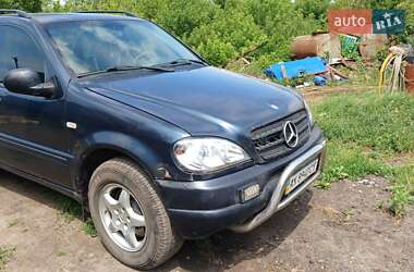 Внедорожник / Кроссовер Mercedes-Benz M-Class 2001 в Харькове