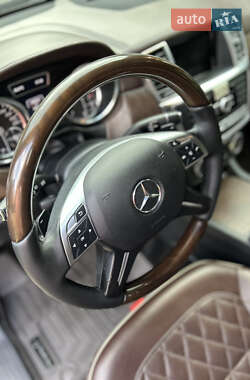 Внедорожник / Кроссовер Mercedes-Benz M-Class 2014 в Черновцах