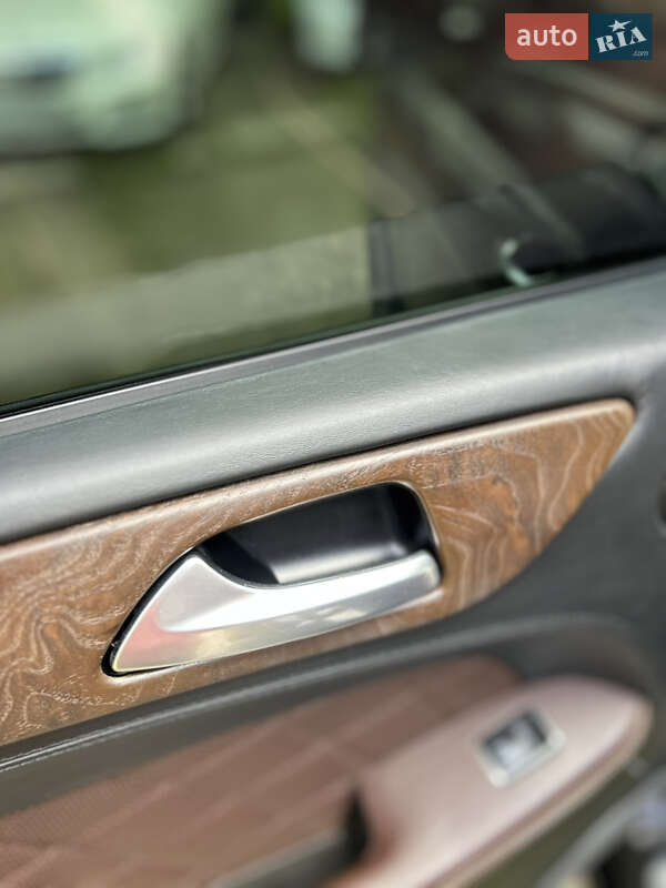 Внедорожник / Кроссовер Mercedes-Benz M-Class 2014 в Черновцах