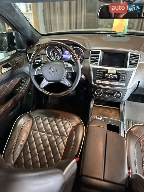 Внедорожник / Кроссовер Mercedes-Benz M-Class 2014 в Черновцах
