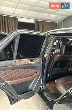 Внедорожник / Кроссовер Mercedes-Benz M-Class 2014 в Черновцах