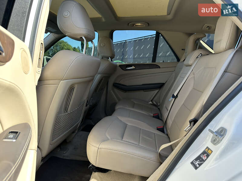 Позашляховик / Кросовер Mercedes-Benz M-Class 2015 в Києві