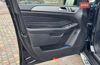 Внедорожник / Кроссовер Mercedes-Benz M-Class 2013 в 
