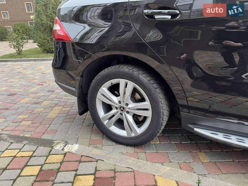 Внедорожник / Кроссовер Mercedes-Benz M-Class 2013 в Одессе