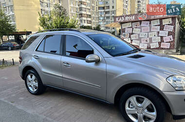 Внедорожник / Кроссовер Mercedes-Benz M-Class 2006 в 