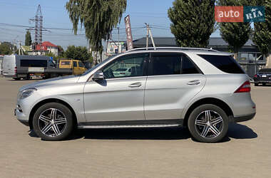 Внедорожник / Кроссовер Mercedes-Benz M-Class 2012 в 