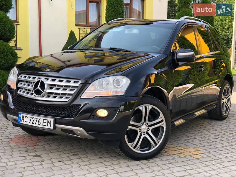 Mercedes-Benz M-Class 2010