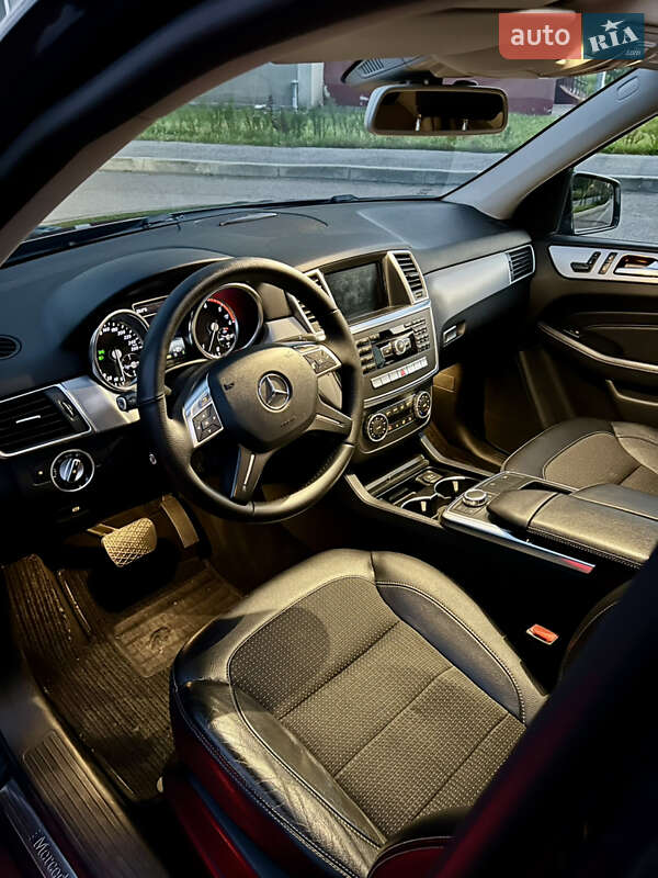 Позашляховик / Кросовер Mercedes-Benz M-Class 2013 в Харкові