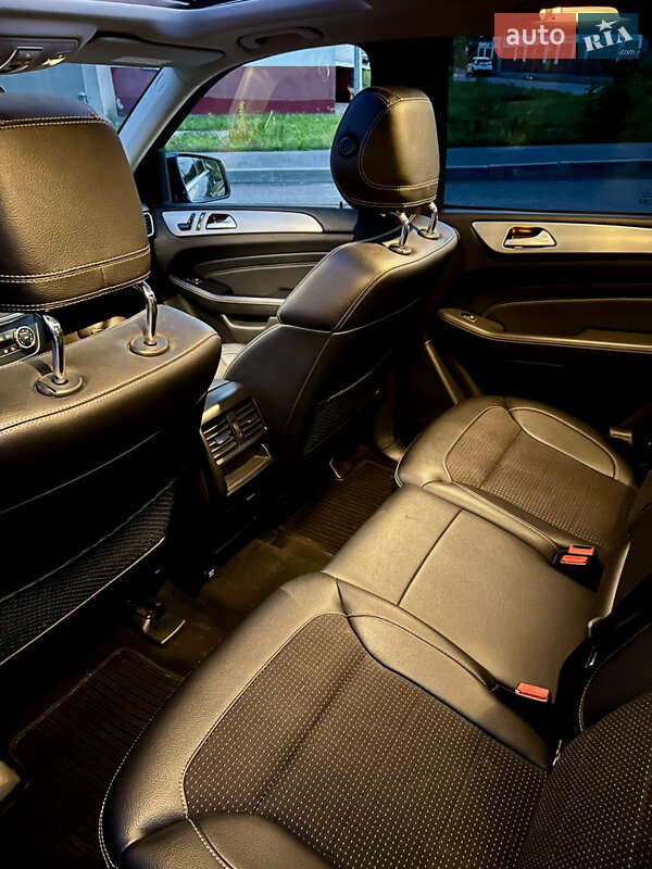 Позашляховик / Кросовер Mercedes-Benz M-Class 2013 в Харкові