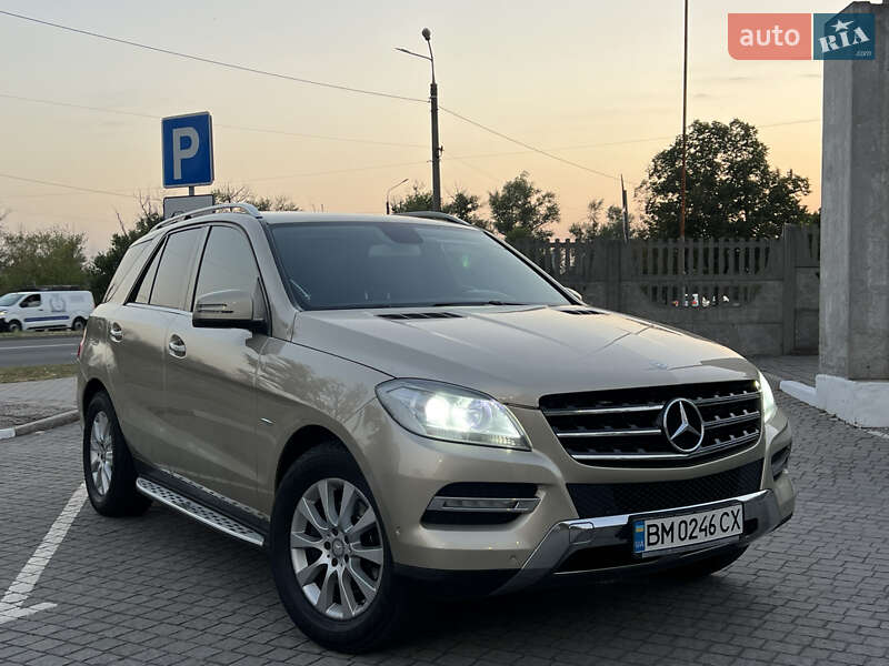 Внедорожник / Кроссовер Mercedes-Benz M-Class 2011 в Запорожье