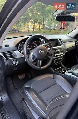 Внедорожник / Кроссовер Mercedes-Benz M-Class 2014 в 