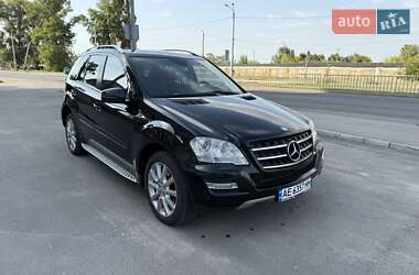 Mercedes-Benz M-Class 2011