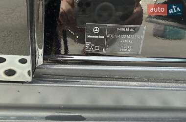 Внедорожник / Кроссовер Mercedes-Benz M-Class 2011 в 
