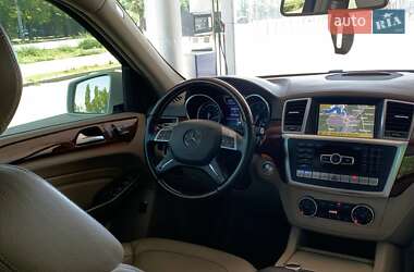 Внедорожник / Кроссовер Mercedes-Benz M-Class 2012 в 