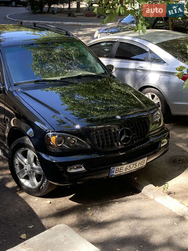 Позашляховик / Кросовер Mercedes-Benz M-Class 2003 в Миколаєві