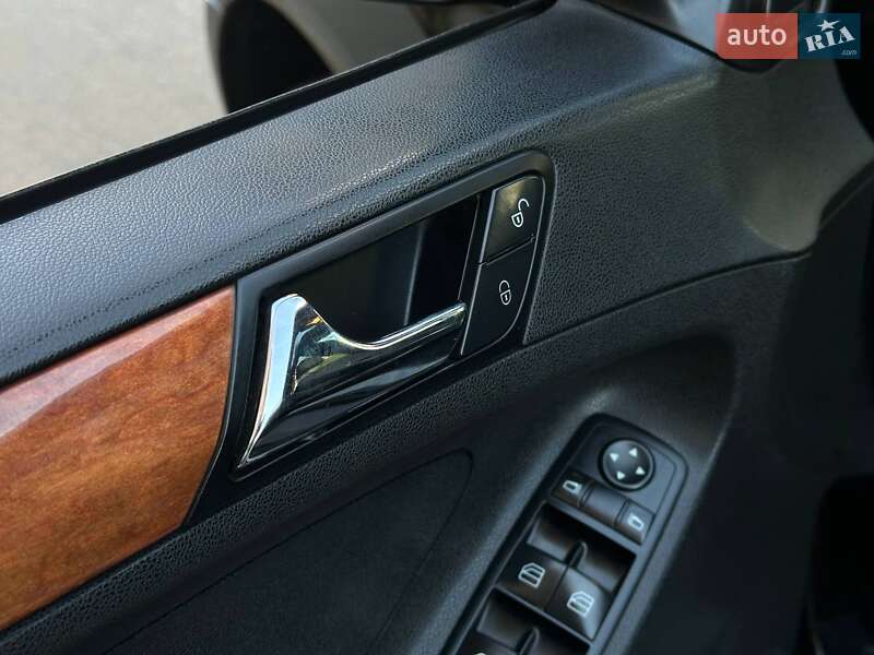 Внедорожник / Кроссовер Mercedes-Benz M-Class 2008 в Одессе фото 16 Внедорожник / Кроссовер Mercedes-Benz M-Class 2008 в Одессе