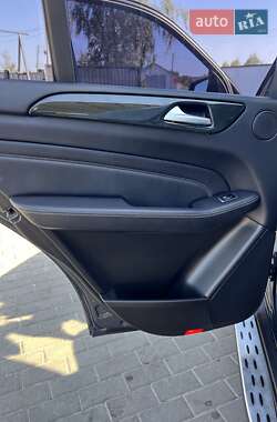Внедорожник / Кроссовер Mercedes-Benz M-Class 2015 в 