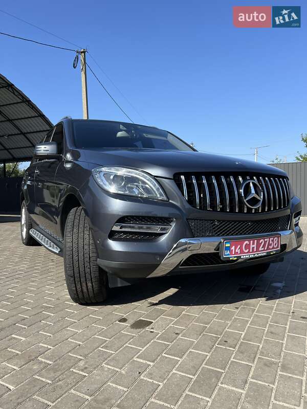 Внедорожник / Кроссовер Mercedes-Benz M-Class 2015 в 