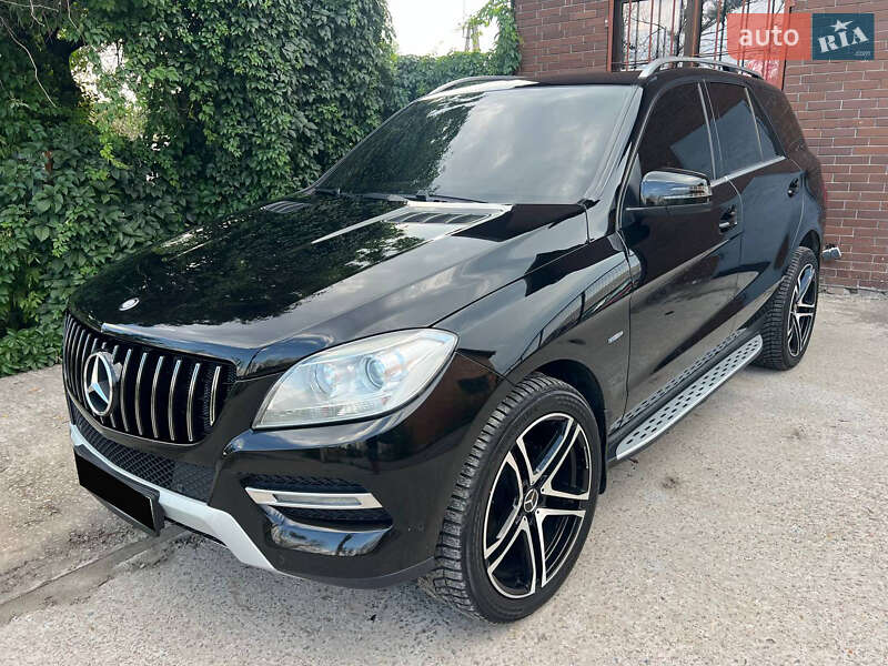Внедорожник / Кроссовер Mercedes-Benz M-Class 2012 в Запорожье