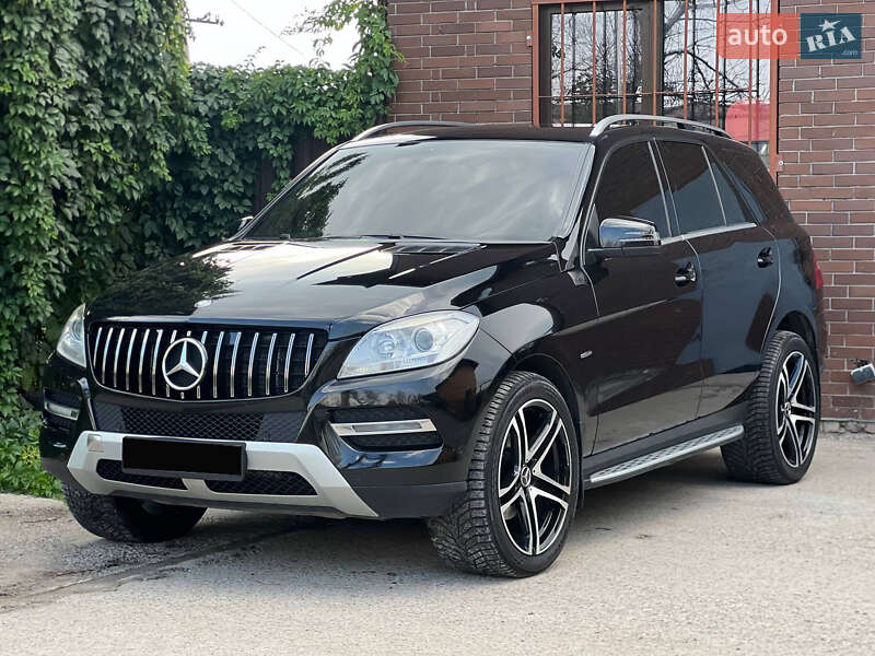 Внедорожник / Кроссовер Mercedes-Benz M-Class 2012 в Запорожье