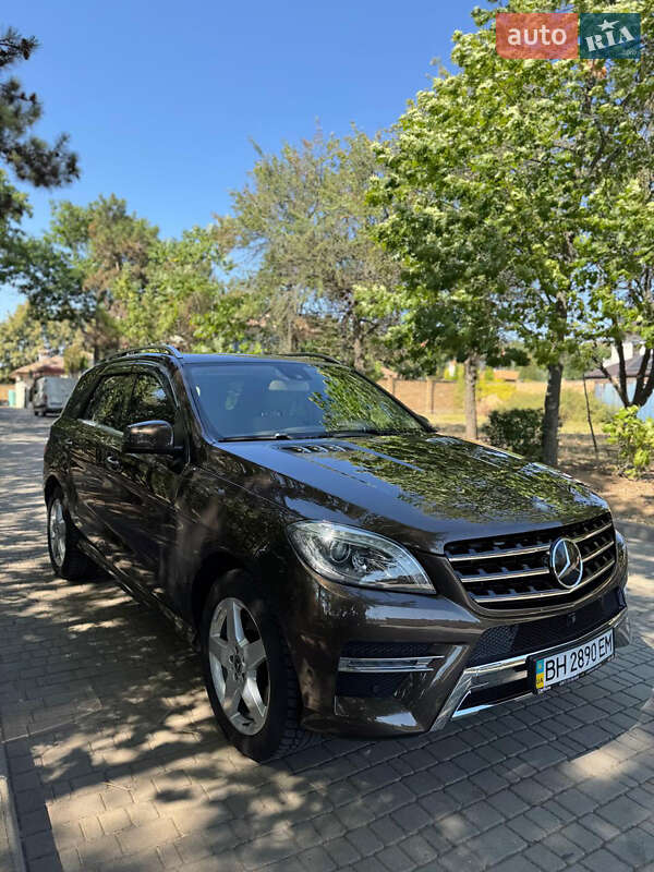 Внедорожник / Кроссовер Mercedes-Benz M-Class 2013 в Одессе